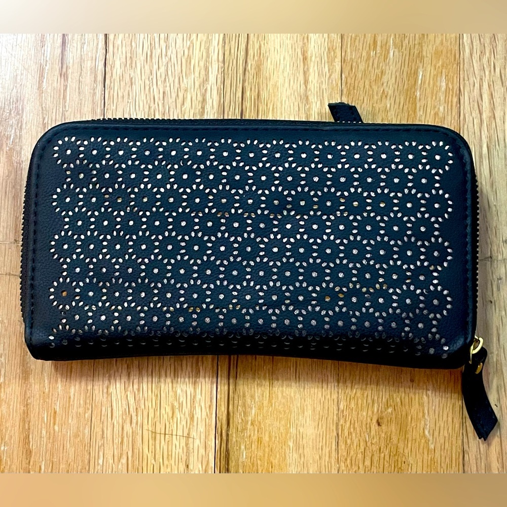 NEW Urban outfitters black wallet NWT